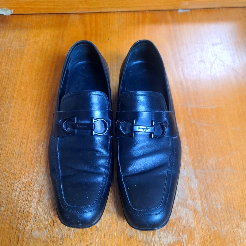 black Ferragamo designer drivers